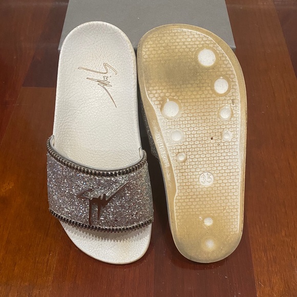 Giuseppe Zanotti Silver New Laburela Pool Slides - Picture 8 of 9